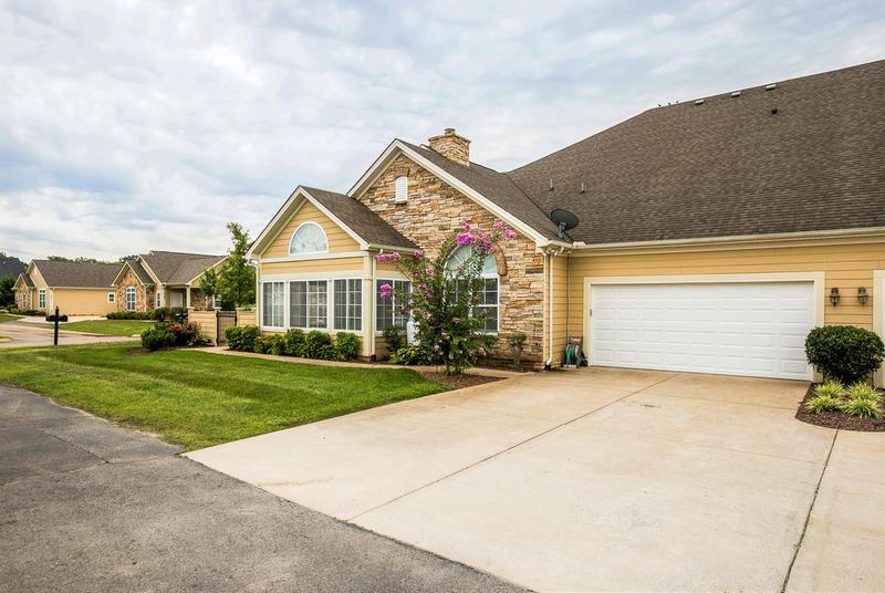 2334 Bridgeway St, Murfreesboro, TN 37128