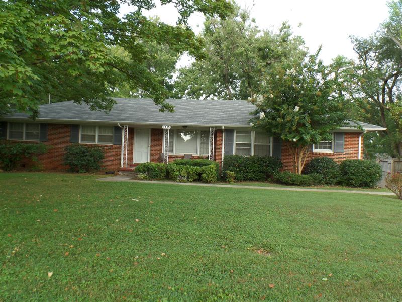 1815 Hamilton Dr, Murfreesboro, TN 37129