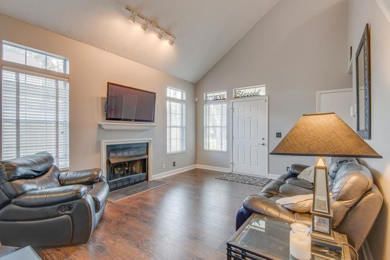 604 Brentmeadow Cir, Madison, TN 37115