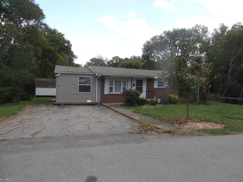 407 Cleveland Ave, Lebanon, TN 37087