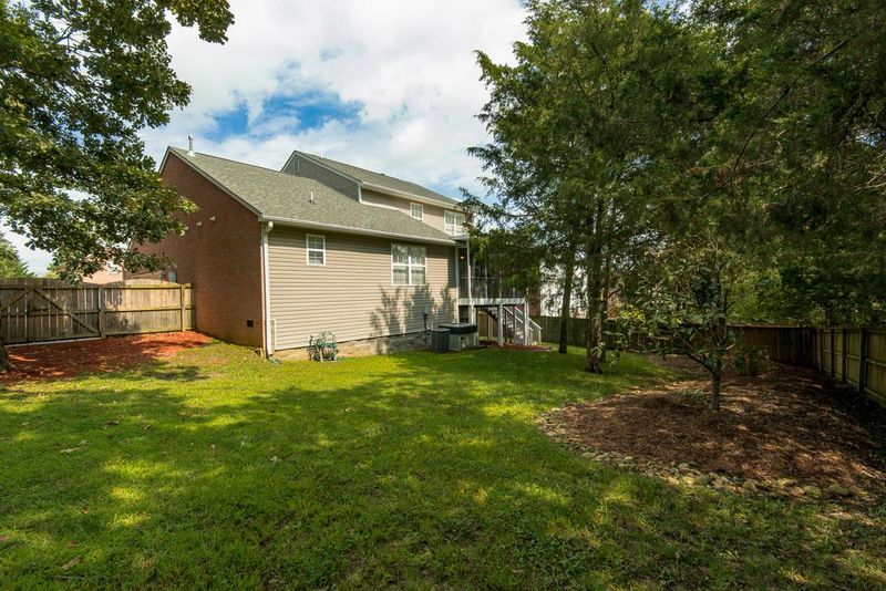 7028 Timber Oak Dr, Mount Juliet, TN 37122