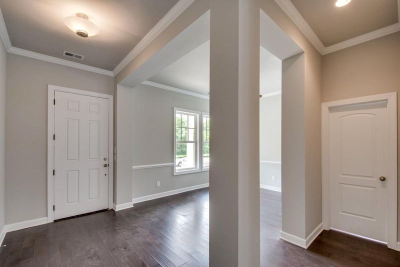 123 Ashington Circle #107, Hendersonville, TN 37075