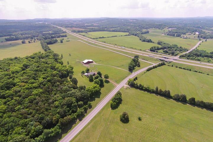 6320 Cox Rd, Arrington, TN 37014