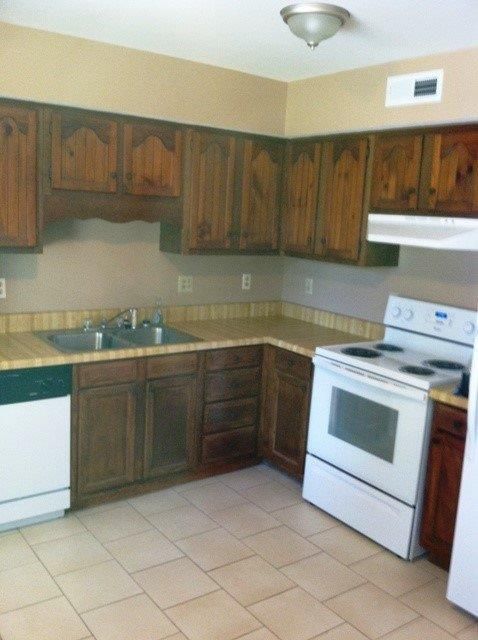 1217 Wenlon Dr, Murfreesboro, TN 37130