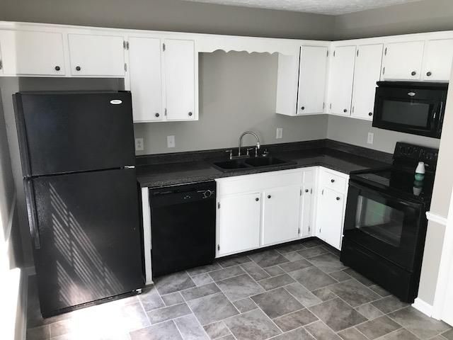 674 Mercer Dr, Hermitage, TN 37076