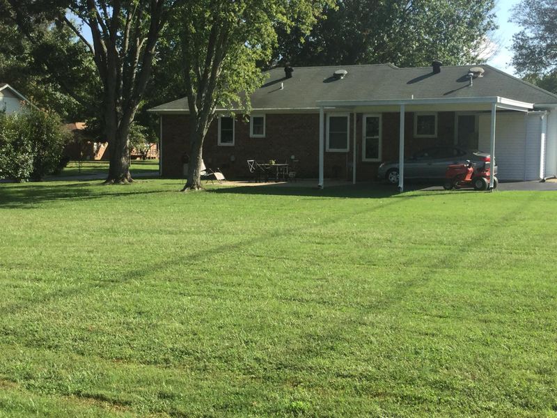 1010 Meadowbrook Rd, Murfreesboro, TN 37129