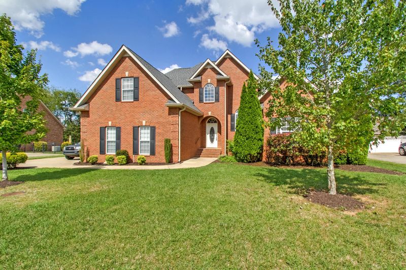 3412 Genoa Dr, Murfreesboro, TN 37128