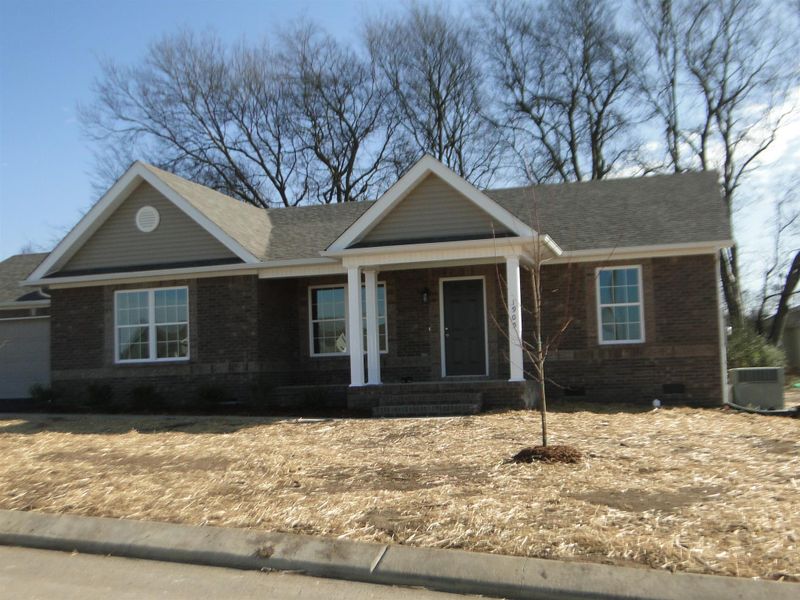 1905 Susan Rd, Columbia, TN 38401