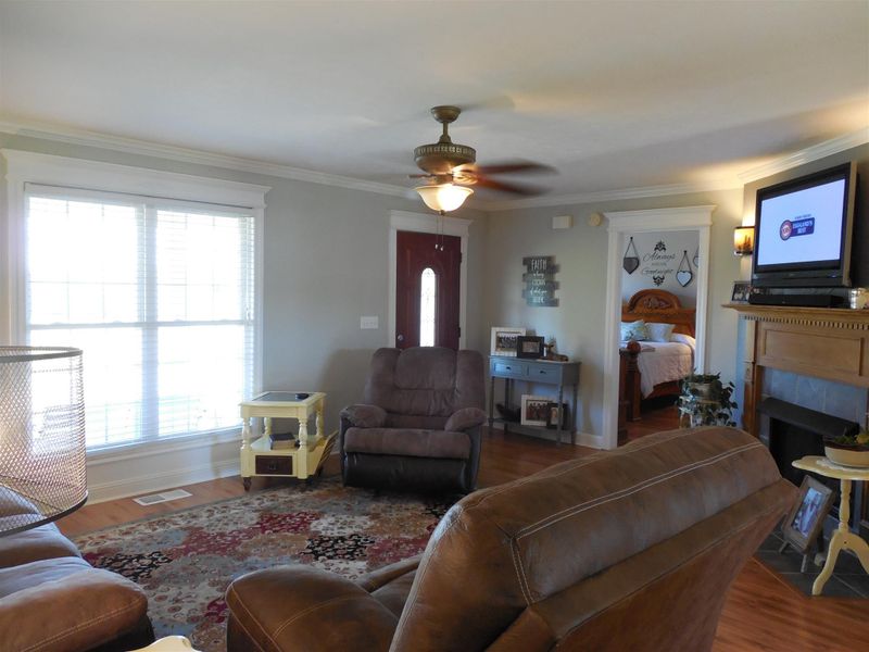 1390 Grant Rd, Watertown, TN 37184