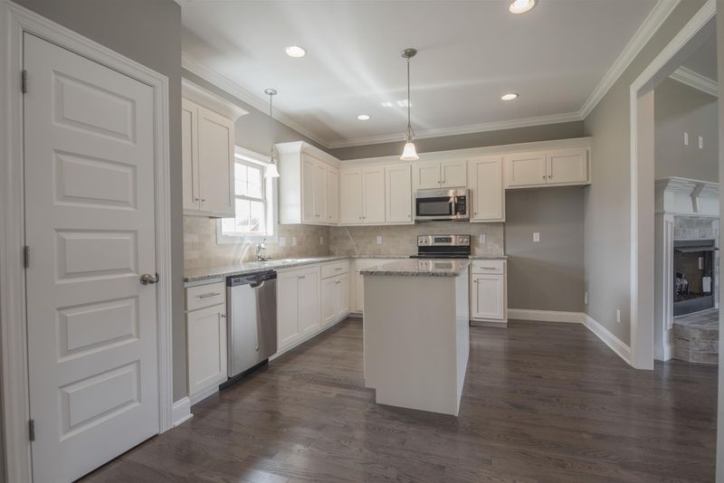 1230 Matheus, Murfreesboro, TN 37128