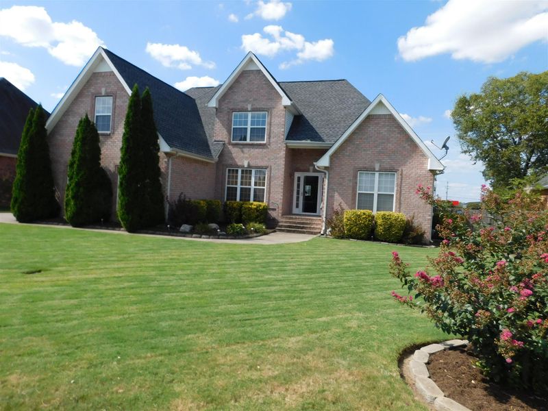 2942 Runnymeade Dr, Murfreesboro, TN 37127
