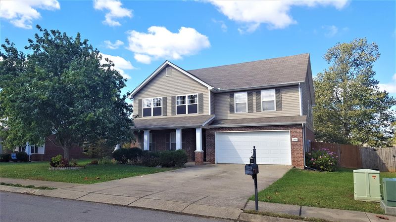 2863 Park Knoll Dr, Mount Juliet, TN 37122