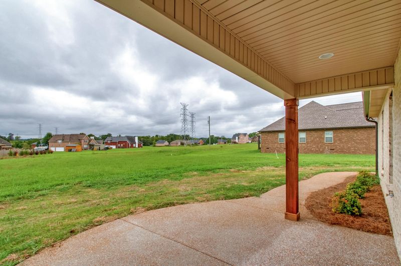 1405 Wade Hampton Ct, Lebanon, TN 37087