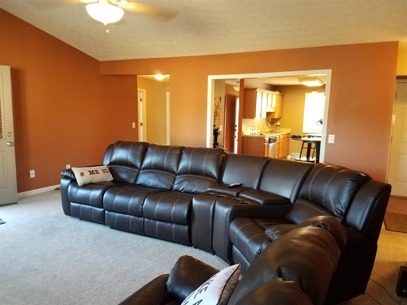 204 Willowleaf Ln, White House, TN 37188