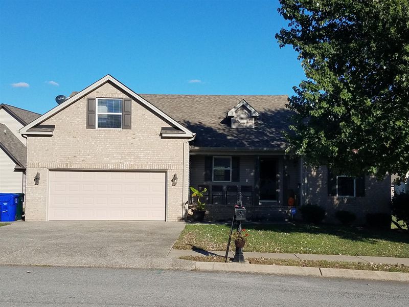204 Willowleaf Ln, White House, TN 37188