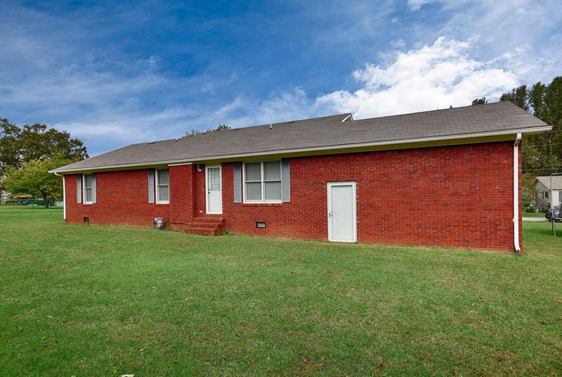 26800 Bottom Dr, Ardmore, AL 35739