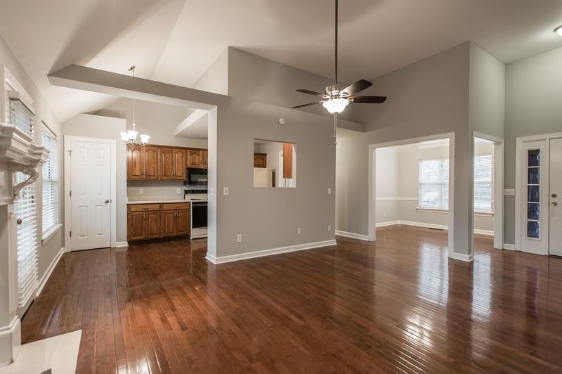 568 N Greenhill Rd, Mount Juliet, TN 37122