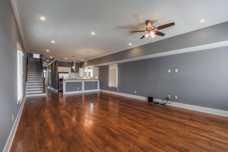 906A Delmas Ave, Nashville, TN 37216