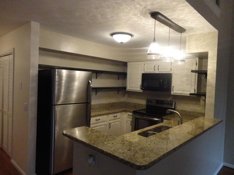 242 Glenstone Cir #242, Brentwood, TN 37027