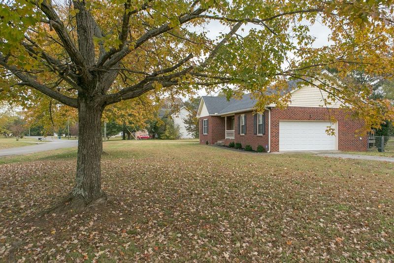 101 Spruce Ct, La Vergne, TN 37086