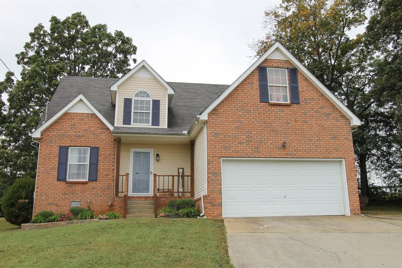 1413 Dry Spring Ln, La Vergne, TN 37086