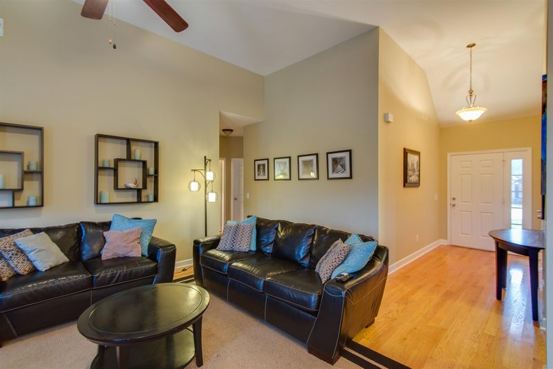 406 Reagan Rd, Mount Juliet, TN 37122