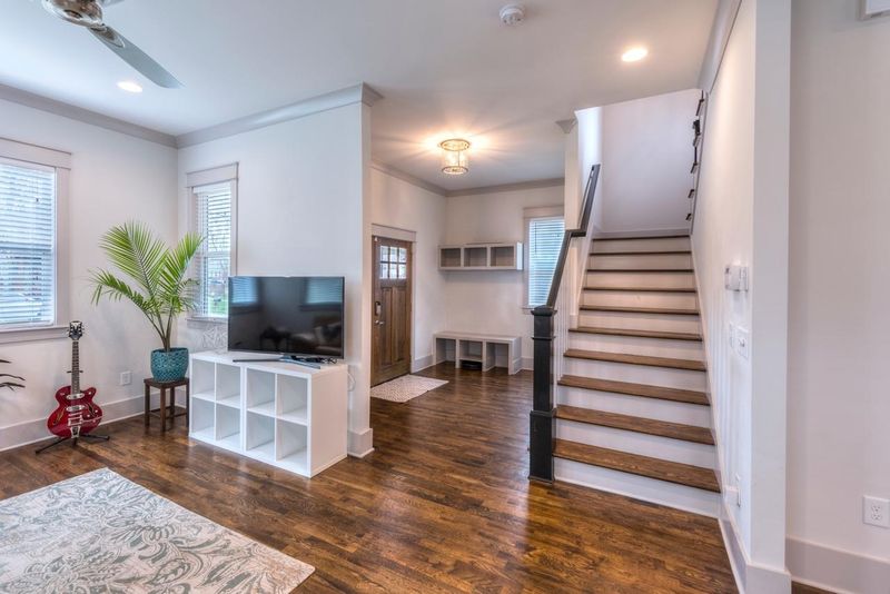 712B Groves Park Rd, Nashville, TN 37206