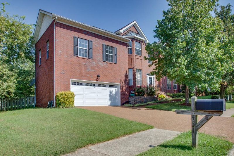 431 Logans Cir, Franklin, TN 37067