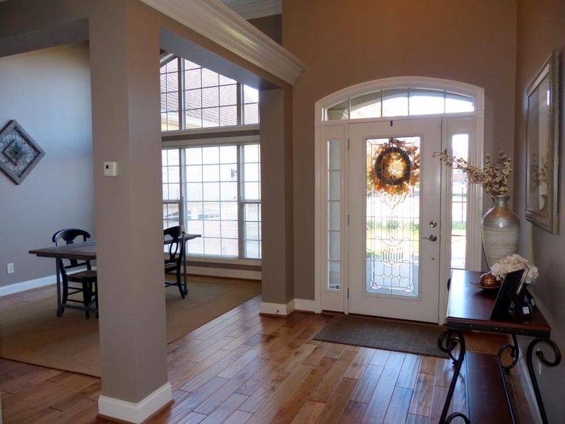 1009 Crimson Way, Hendersonville, TN 37075