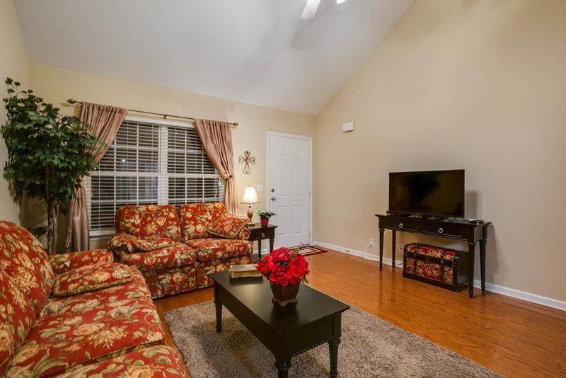 1029 Maricopa Dr, Murfreesboro, TN 37128