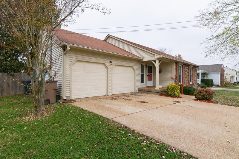 2957 Owendale Dr, Antioch, TN 37013