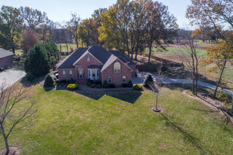 311 Barton Ferry Ct, Lebanon, TN 37087