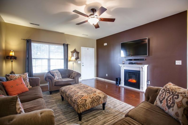 4096 Locerbie Cir, Spring Hill, TN 37174
