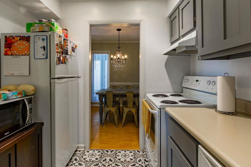 3901 Whitland Ave Apt 16, Nashville, TN 37205