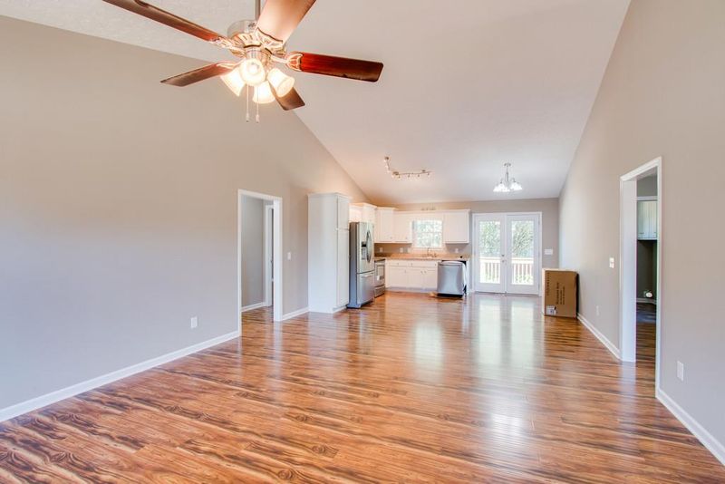 135 Rivercrest Cir, Carthage, TN 37030