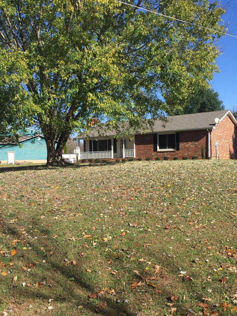 107 Nancy Ave, Pleasant View, TN 37146