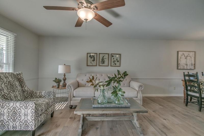 999 Everett Dr, Smyrna, TN 37167