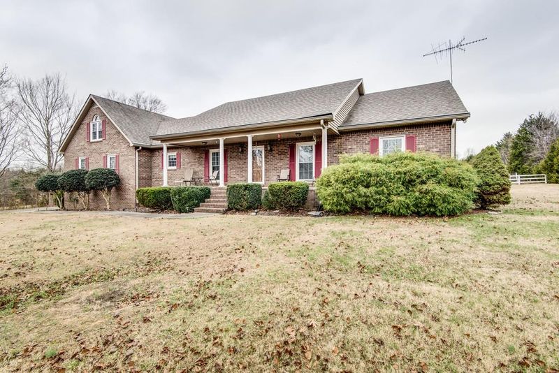 5611 Weakley Ln, Mount Juliet, TN 37122