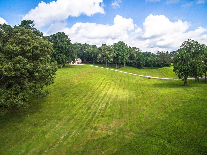 148 Dunleith Dr, Burns, TN 37029