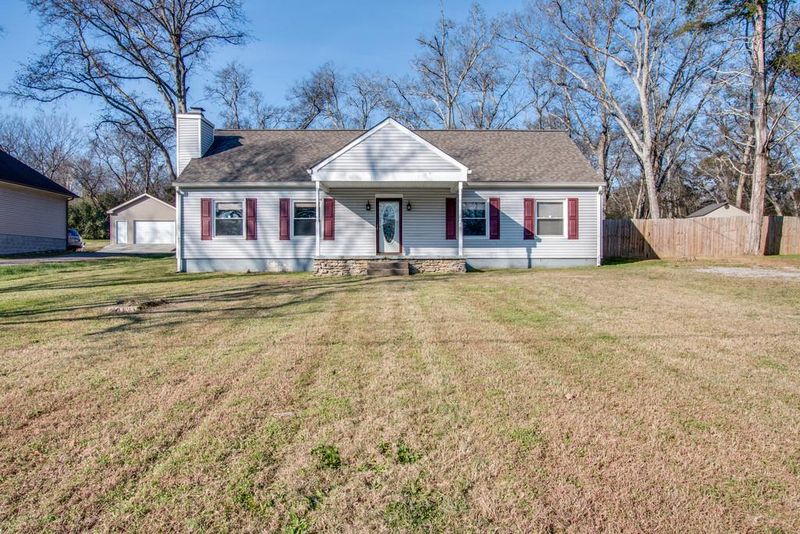 712 Tahlena Ave, Madison, TN 37115