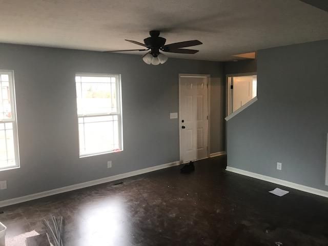 201 Tenear Dr, Lebanon, TN 37087