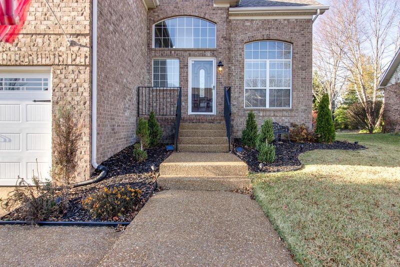 230 Wisteria Dr, Franklin, TN 37064