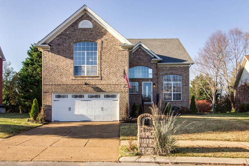 230 Wisteria Dr, Franklin, TN 37064