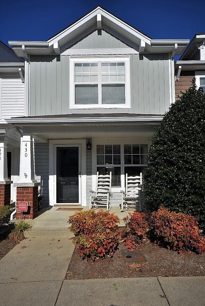 430 Flintlock Ct, Nashville, TN 37217