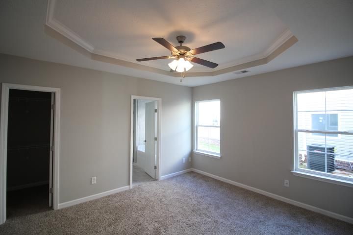 805 Pin Oak Dr, Antioch, TN 37013