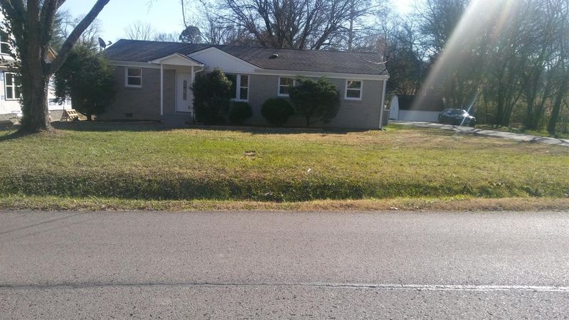 331 Dade Dr, Nashville, TN 37211