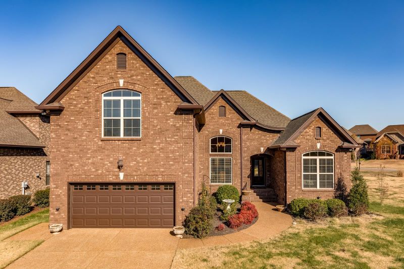 2021 Stonebrook Cir, Mount Juliet, TN 37122
