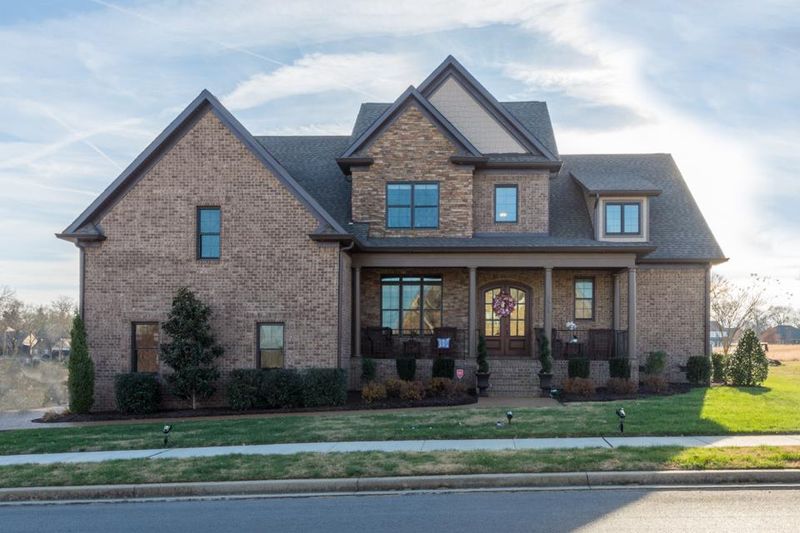 1510 Foxland Blvd, Gallatin, TN 37066