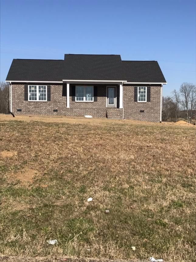 593 Womack Rd, Bethpage, TN 37022