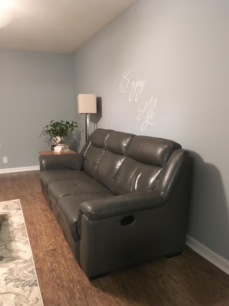 1975 Mount Juliet S, Mount Juliet, TN 37122